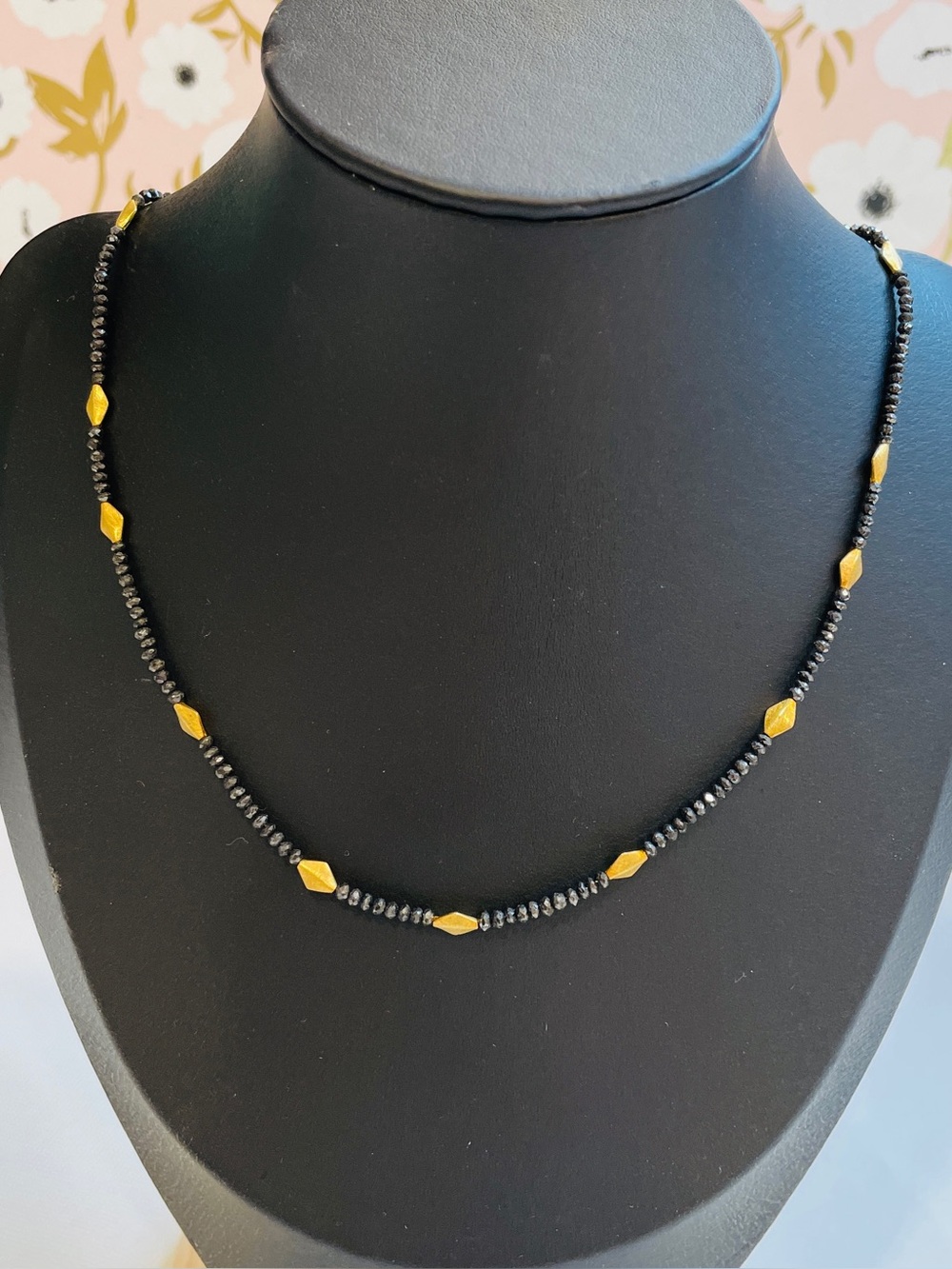 18k gold black diamond Beads necklace